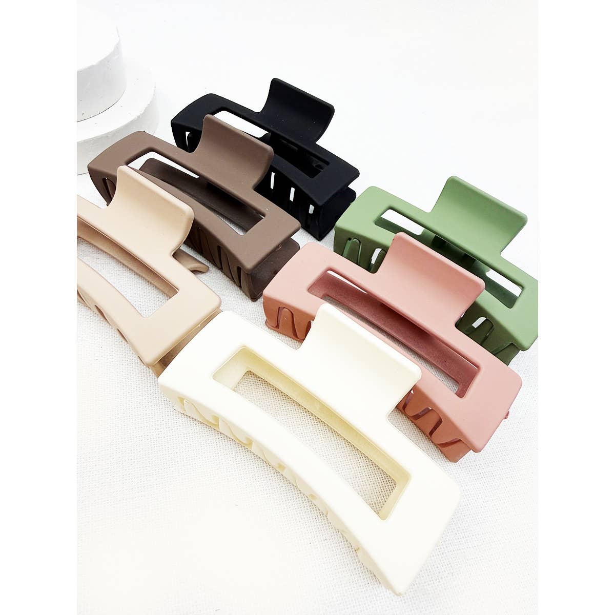 Matte Cut Out Rectangle Hair Claw