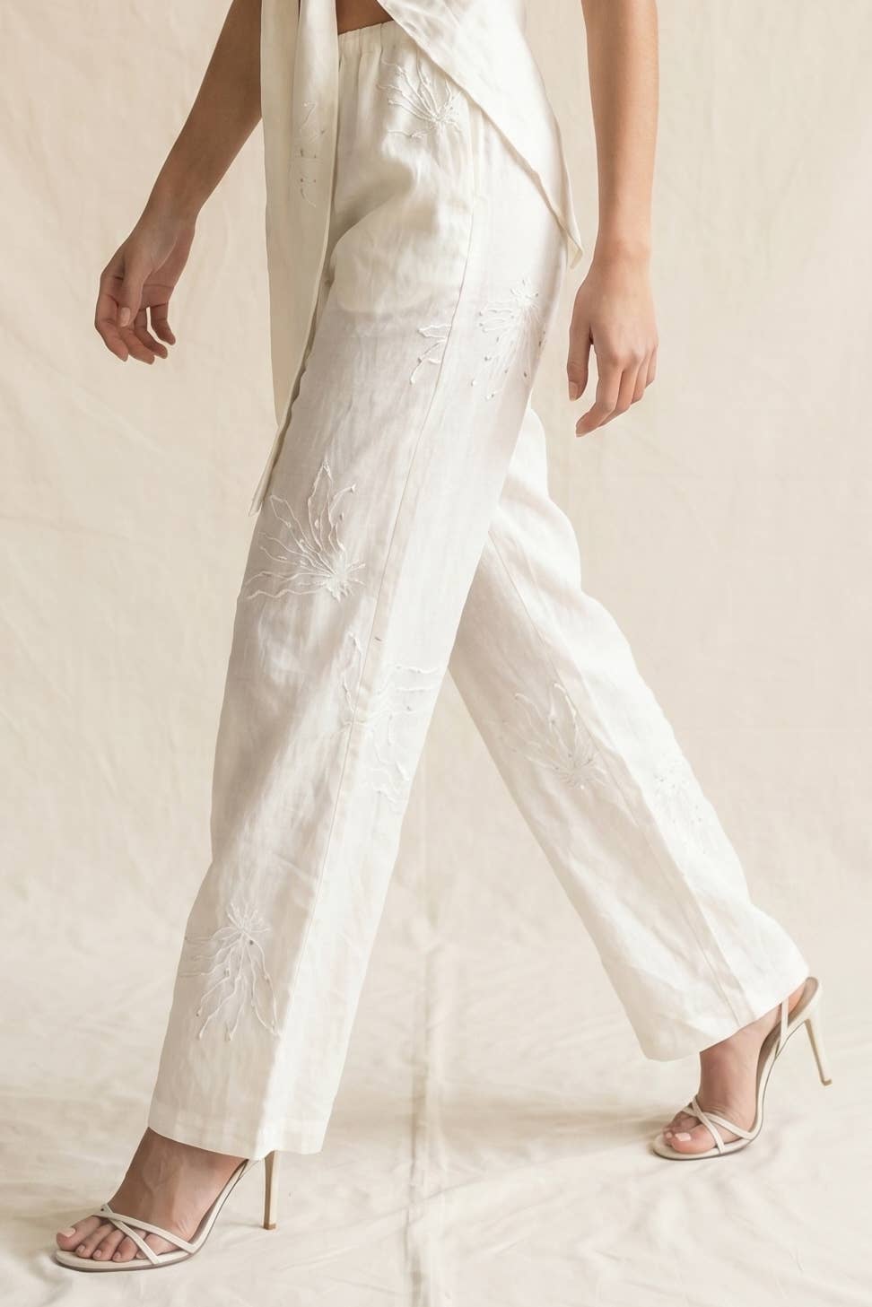 Wide Leg Linen-Blend Trousers